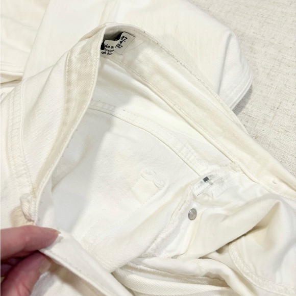 A&F Ultra High Rise 90s Slim Straight Jean - White - Picture 4 of 5